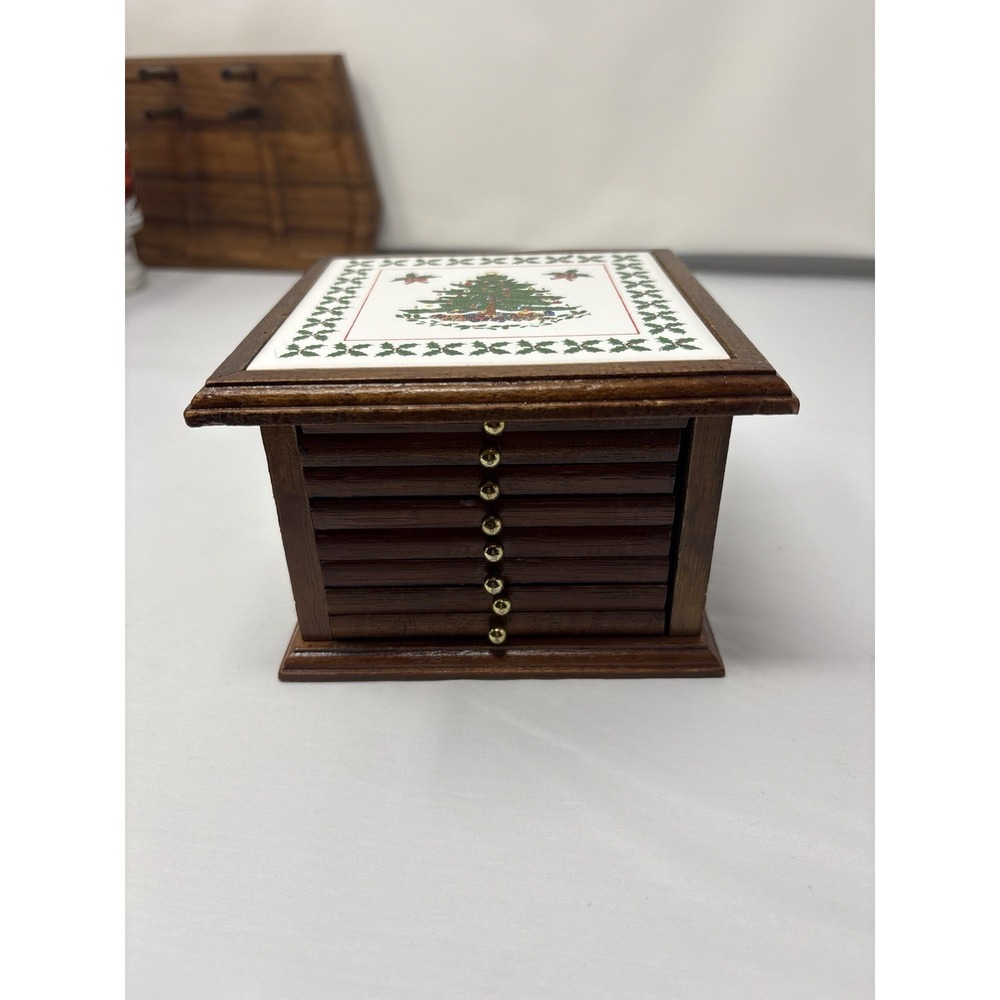 VTG Artmark Wood Cork 8 Coasters Set Holder Ceramic Tile Top Christmas Tree Box